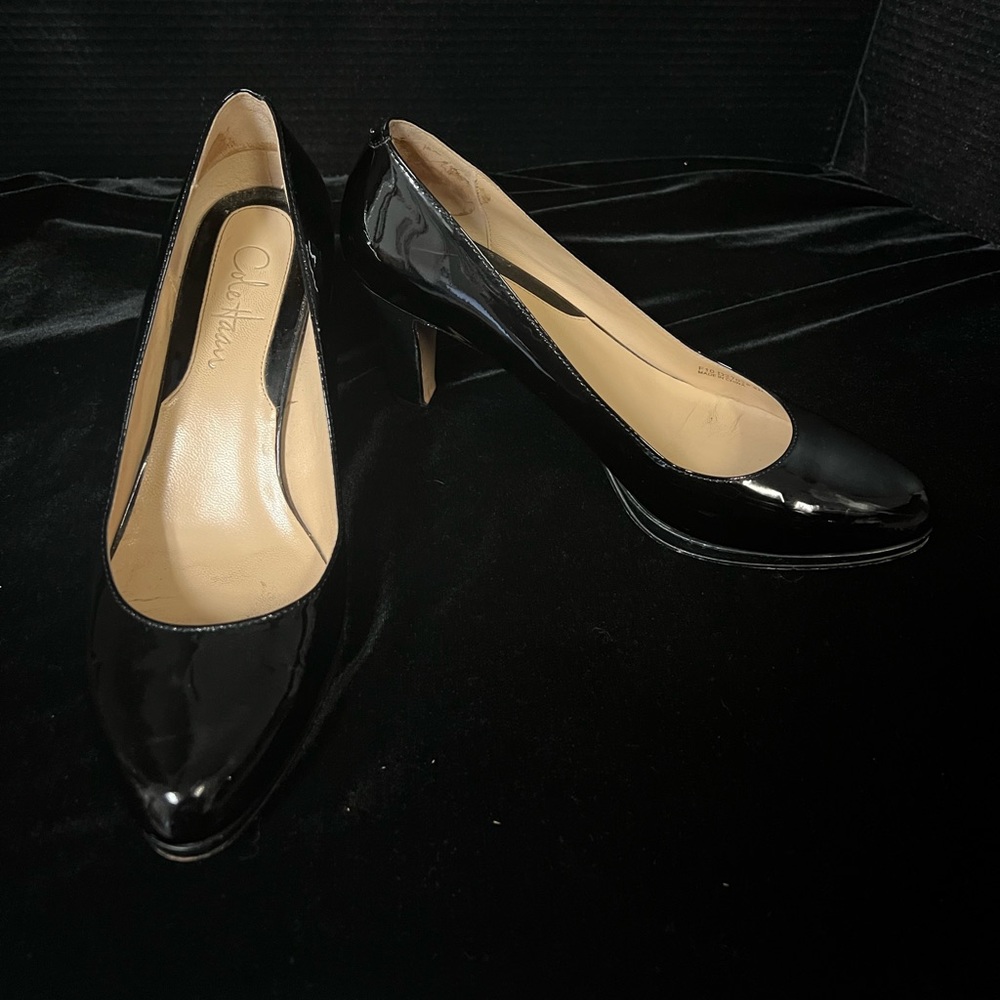 Cole Haan Patent Black Leather Pumps Size 8B Pre-owned.